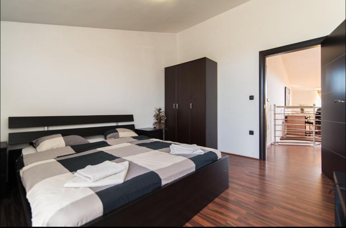 Villa Filip - Private Pool & Gym Pula Dış mekan fotoğraf