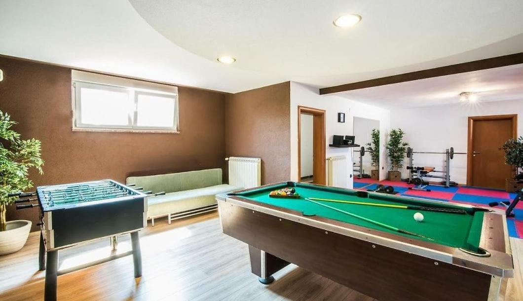 Villa Filip - Private Pool & Gym Pula Dış mekan fotoğraf